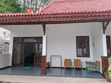 Bungalow Griya Arthasari - Family Bungalow