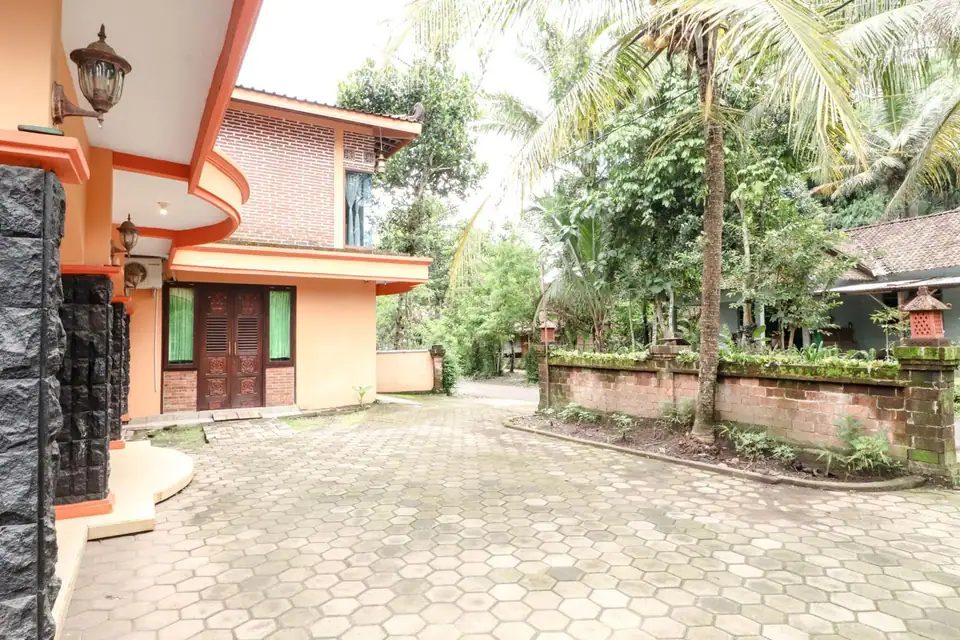 Nurudin House - Mixed Dormitory Room