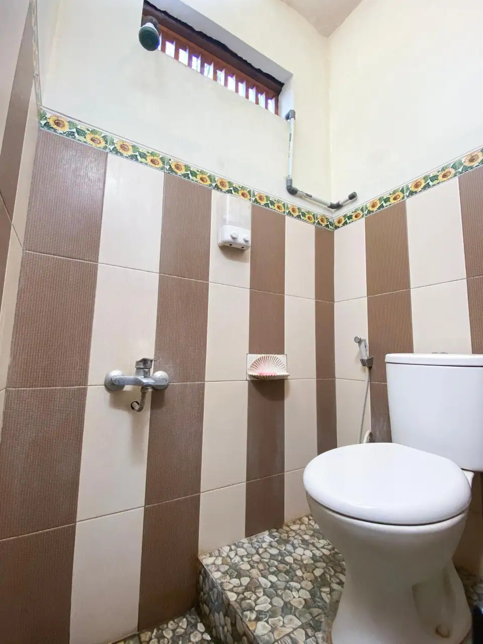 DJURAGAN KAMAR OEMAH KAYU SARAGAN - One-Bedroom Apartment — foto 4