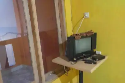 Toko Roti Maura guest house - Double Room — foto 3
