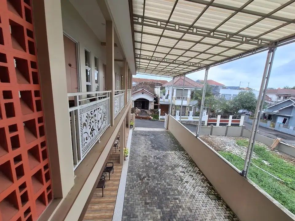 RedDoorz Syariah near Universitas Tidar Magelang