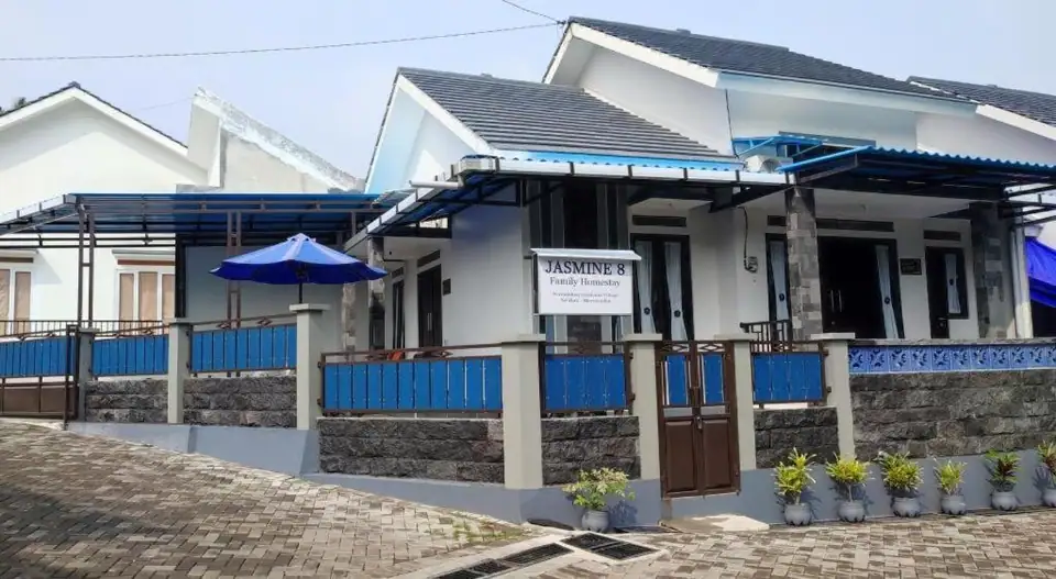 JASMINE 8 Family HomeStay - Two-Bedroom House