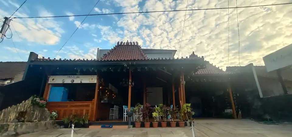 Pakde air cafe and homestay Grabag Magelang RedPartner — foto 3