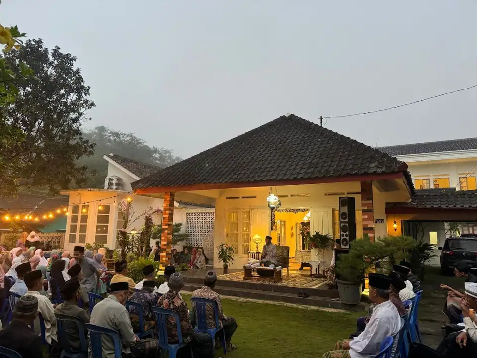 Ndalem Kemantenan Homestay