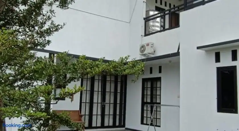 Villa Trojayan