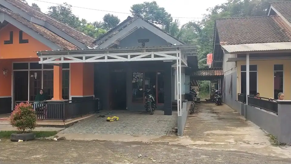 Den mas aziz