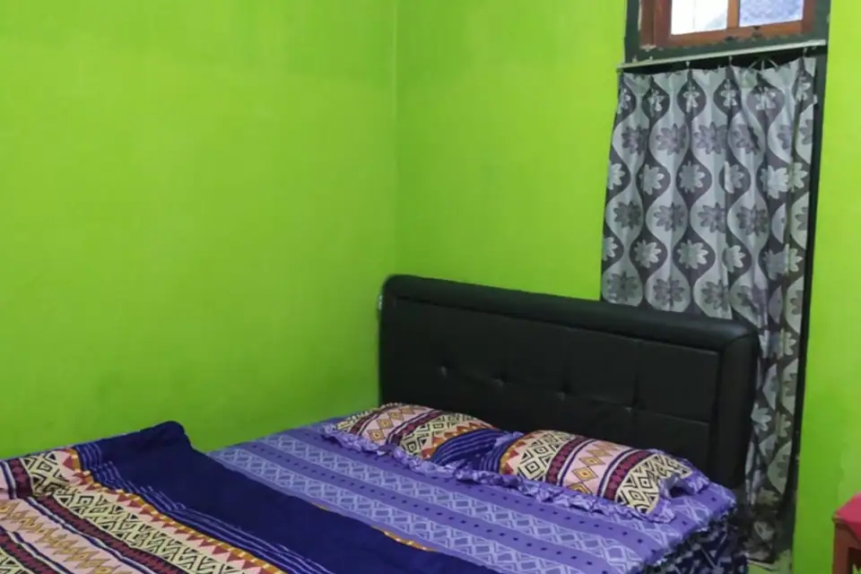 Penginapan Ana Indah - King Room — foto 4