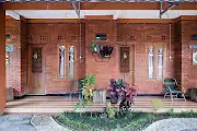 RedDoorz Syariah near Akmil Magelang - Double Room — foto 5