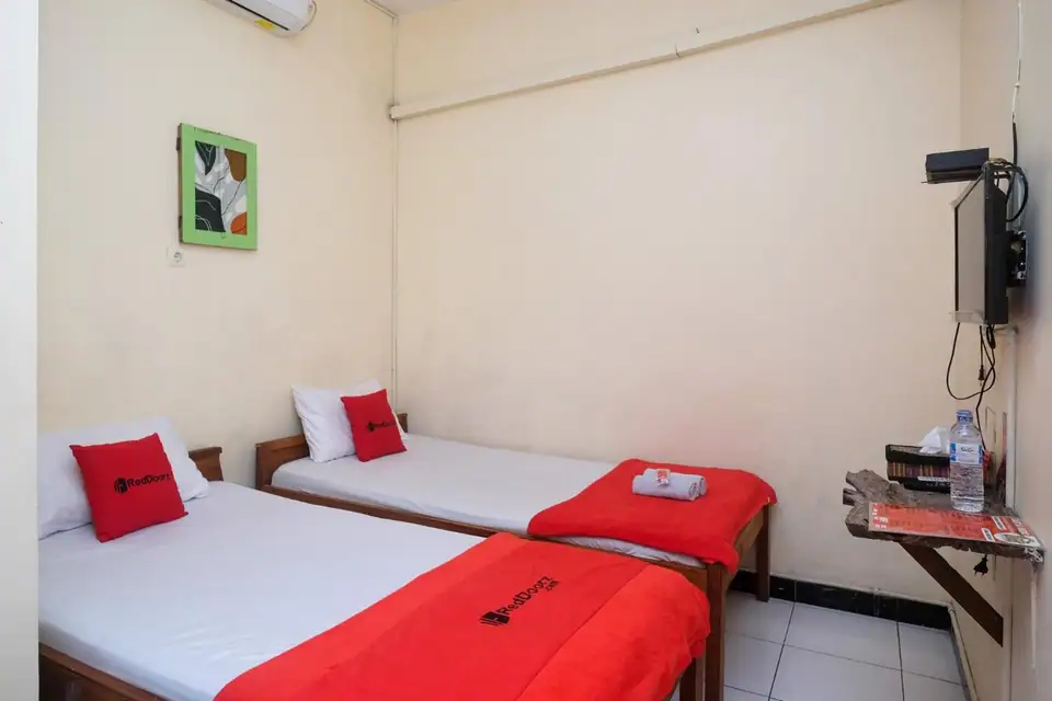 RedDoorz Syariah near Akmil Magelang - Double Room — foto 4
