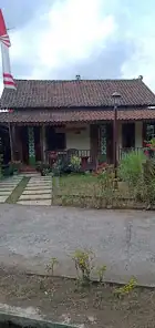 Homestay Pawirodiyono - Double or Twin Room with Private Bathroom — foto 5