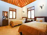 NDALEM NITIHARDJAN - Bungalow — foto 4