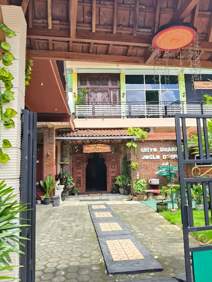 Vw Tour dan Homestay Resto Borobudur