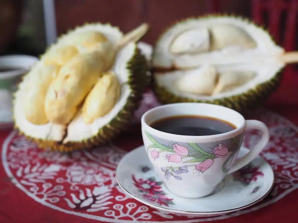 Tongkrongan kopi ireng