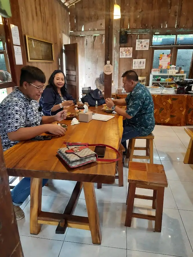 Resto Ndeso dan Homestay Omah Godong Djati Temanggung — foto 3