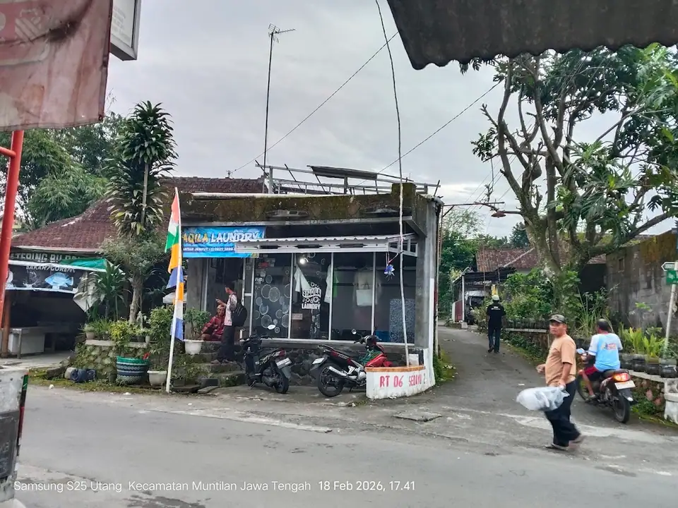 Syaqila Laundry dan Cuci Sepatu Muntilan — foto 2