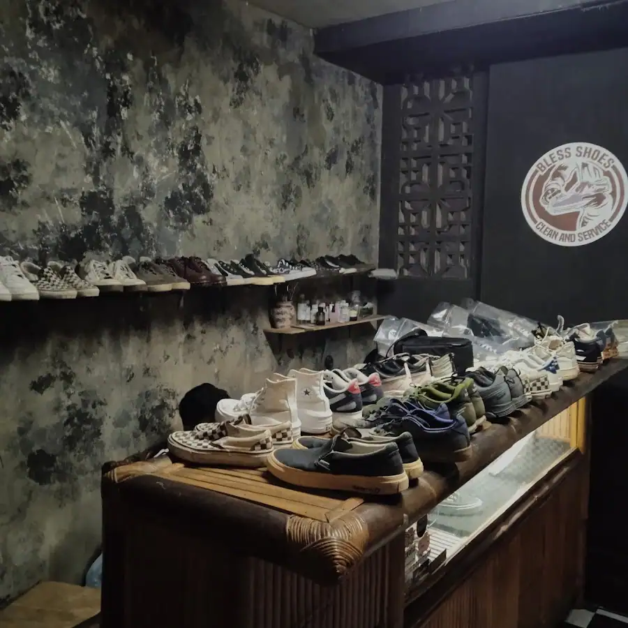 Bless Shoes Clean // Cuci Sepatu Magelang