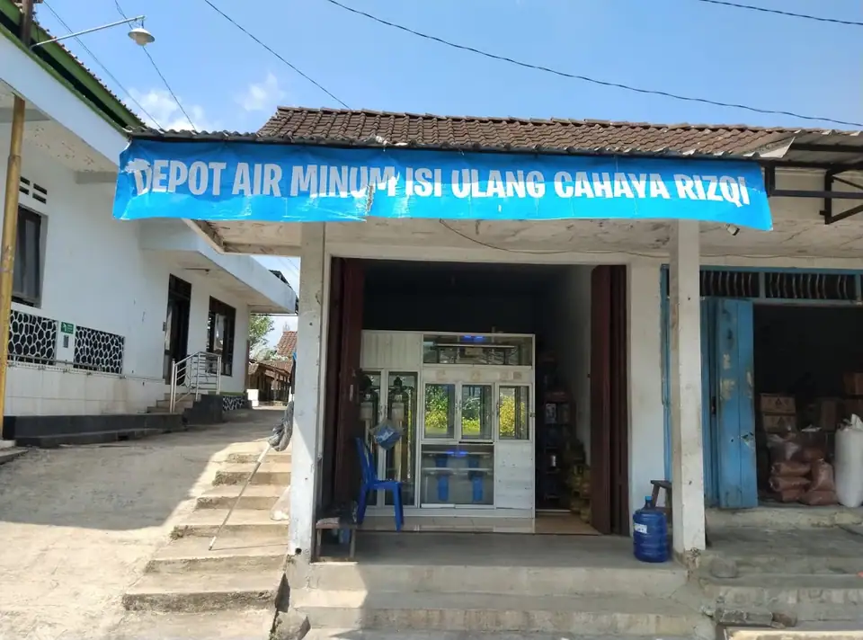 Isi Ulang Air Minum “Ajip”