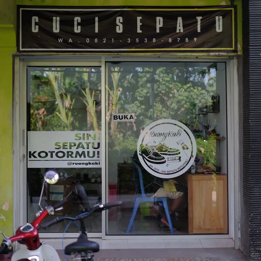 Sikatshoes.Care Cuci sepatu borobudur — foto 4