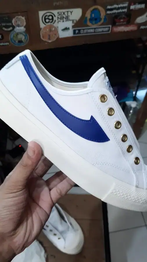 Healthy Shoes Store (Cuci Sepatu Magelang) — foto 2