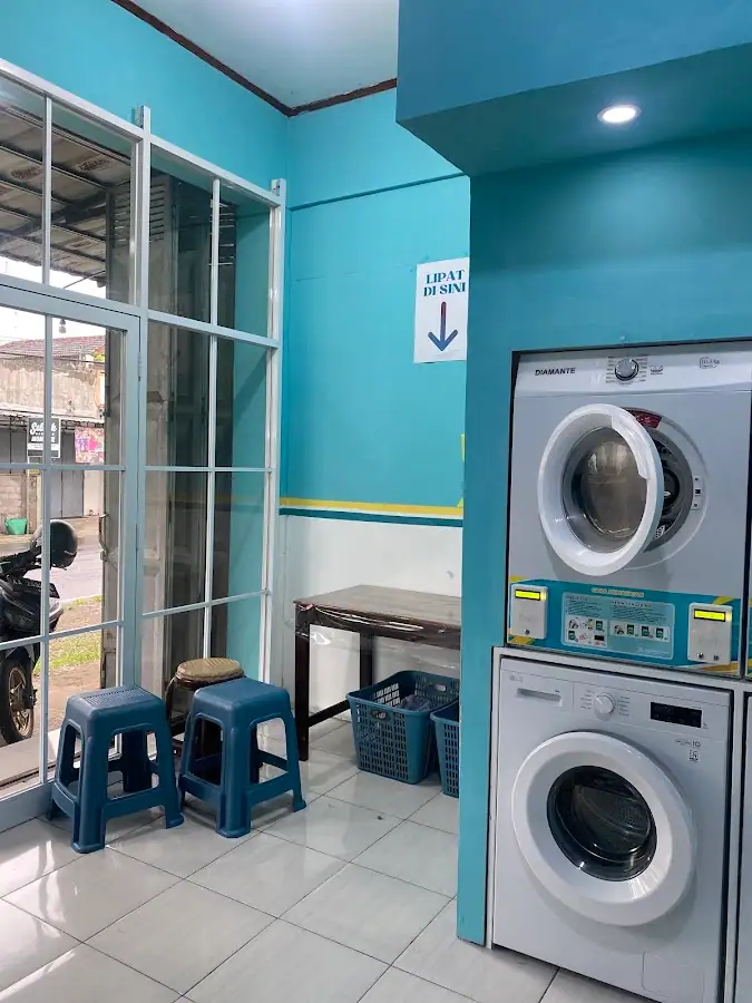 Wash Wush Laundry Self Service dan Full Service — foto 3