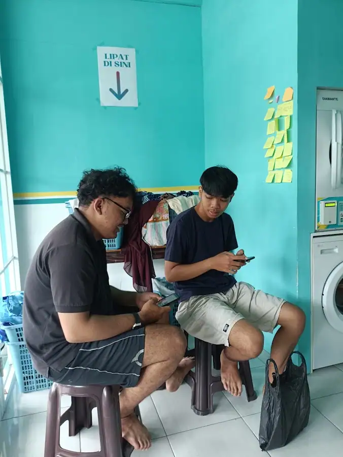 Wash Wush Laundry Self Service dan Full Service — foto 4
