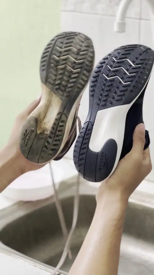 Love Your Shoes (Shoes Care and Washing) — foto 4