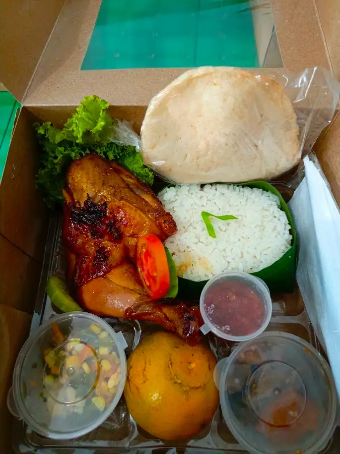 Nyonyoo Catering