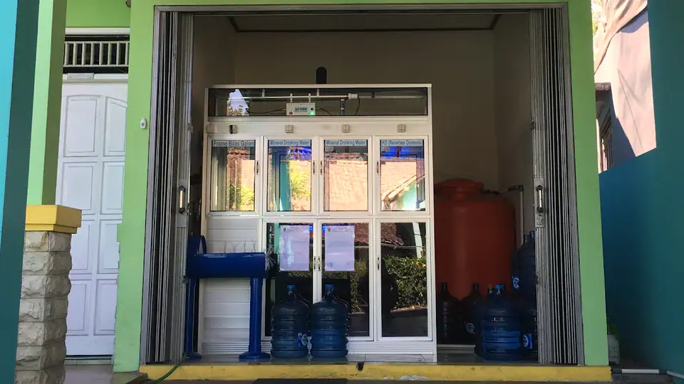 ARSY Air Minum Isi Ulang