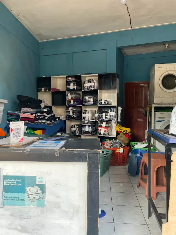 OMAH LAUNDRY Express Kusumanegara