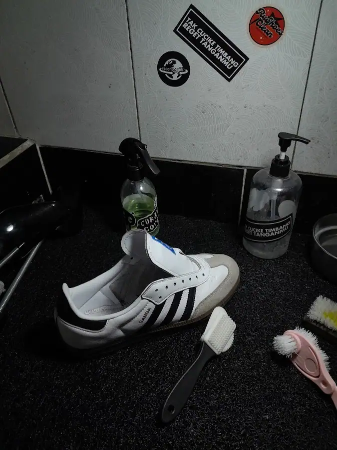 LUCKY STAIN SHOES CLEAN — foto 4