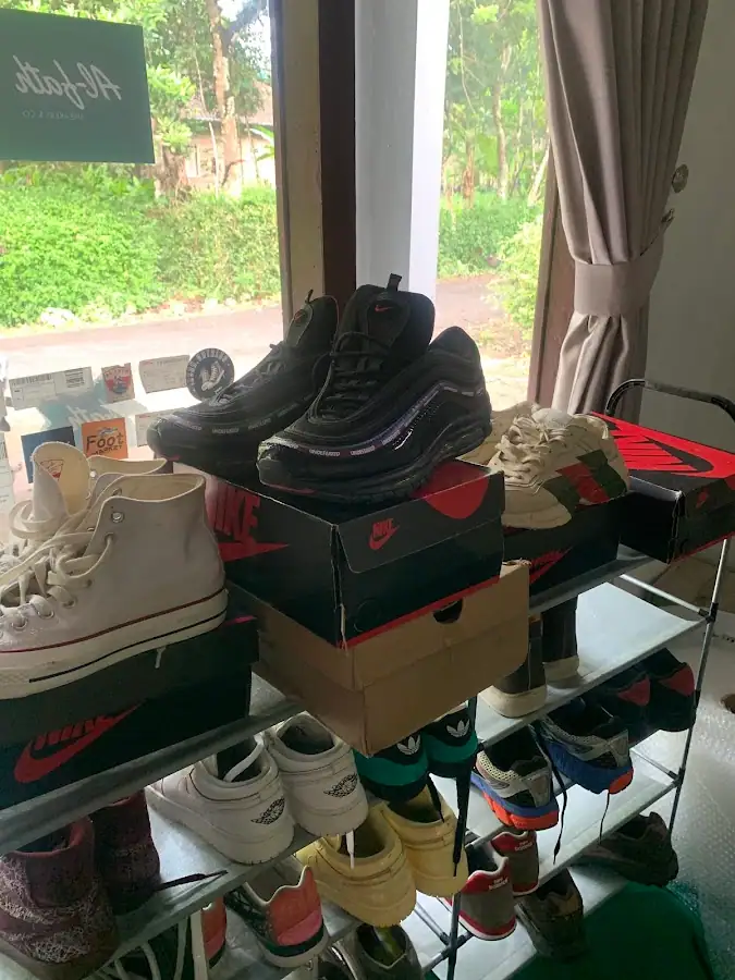 Alfath laundry and sneaker — foto 3
