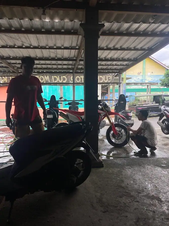 Resik cuci karpet dan mobil