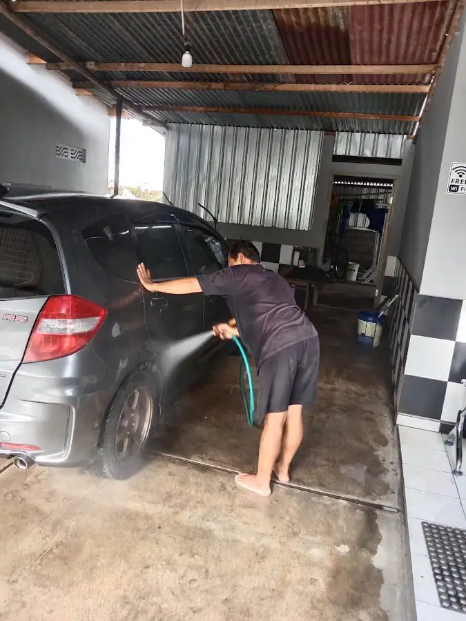 Resik cuci karpet dan mobil — foto 3