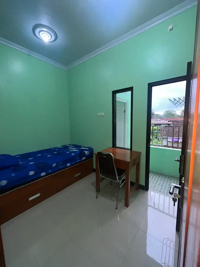 Damtsa Kost ( Kost Putri Dekat RSJ dan UNTIDAR Magelang ) — foto 3