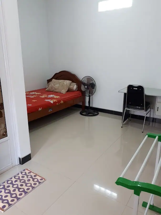 Kos Muslimah (Dekat RSJ dan UNTIDAR Magelang) — foto 2