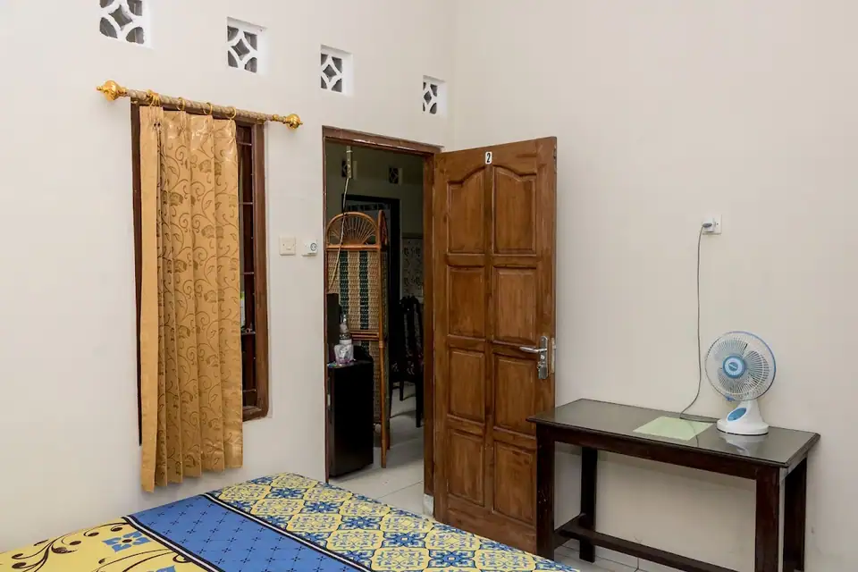 Rumah kos putri Makos