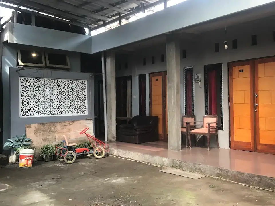 Kos Berkah Tiga Bersaudara