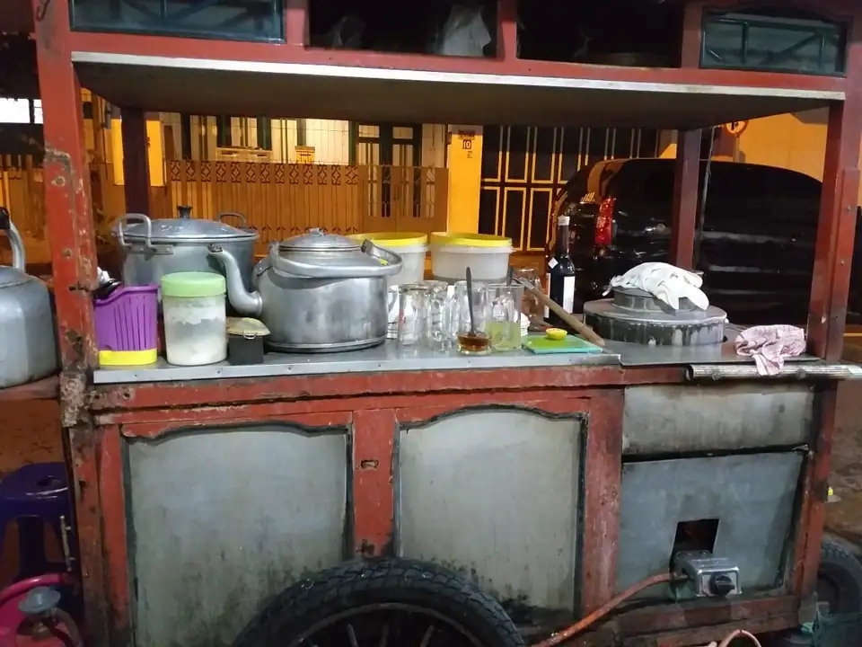 Warung Makan Sate "Roda Tiga Pak No" — foto 4