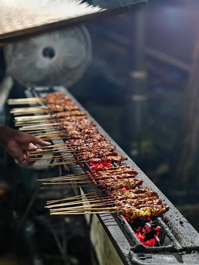 Sate Cak Badar - Warung Sate Ayam Suramadu — foto 4