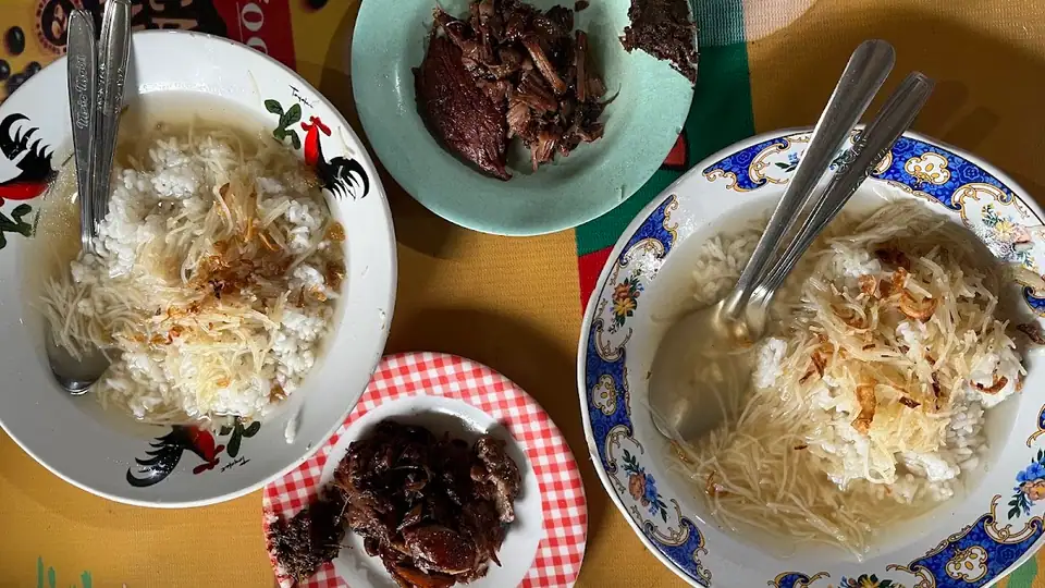 Sop Empal Bu Haryoko — foto 5