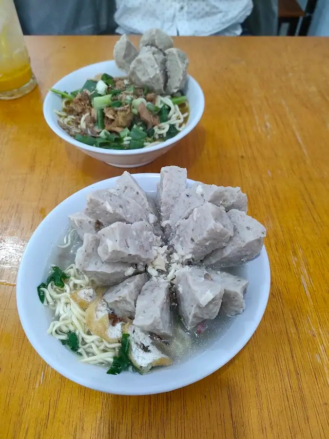 Dealova Mie Ayam & Bakso Beranak — foto 4