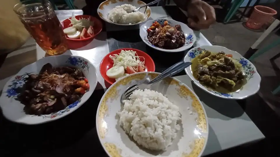 Sate & Tongseng Kambing Pak Kurdi — foto 4