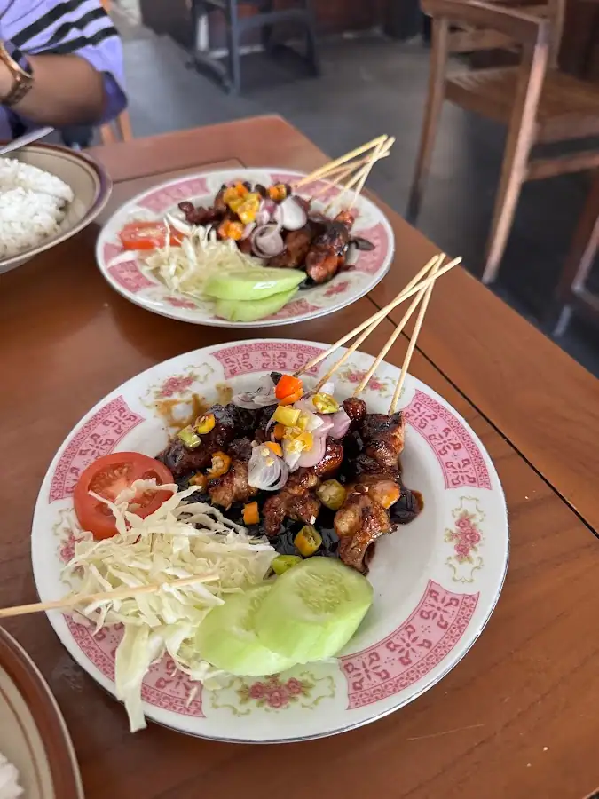 Nak Djadi: Sate Kambing, Gule, Tongseng — foto 5