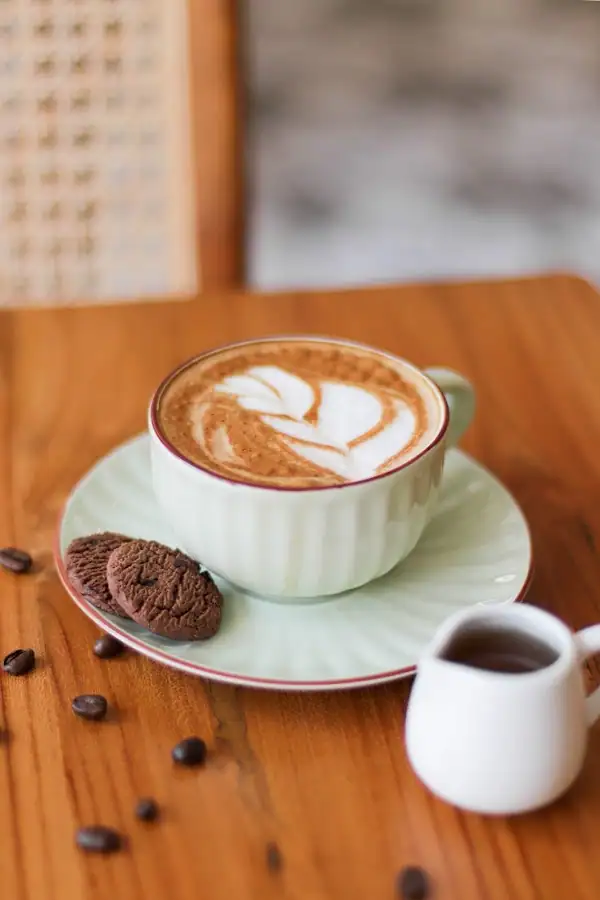 Njonja Munsen Coffee Dining & Space · Tambakan No.01 — foto 2