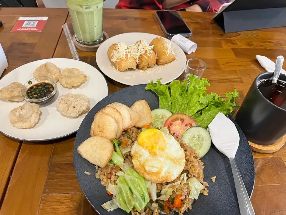 Sadajiwa Coffee & Eatery · Majapahit No.48A — foto 2