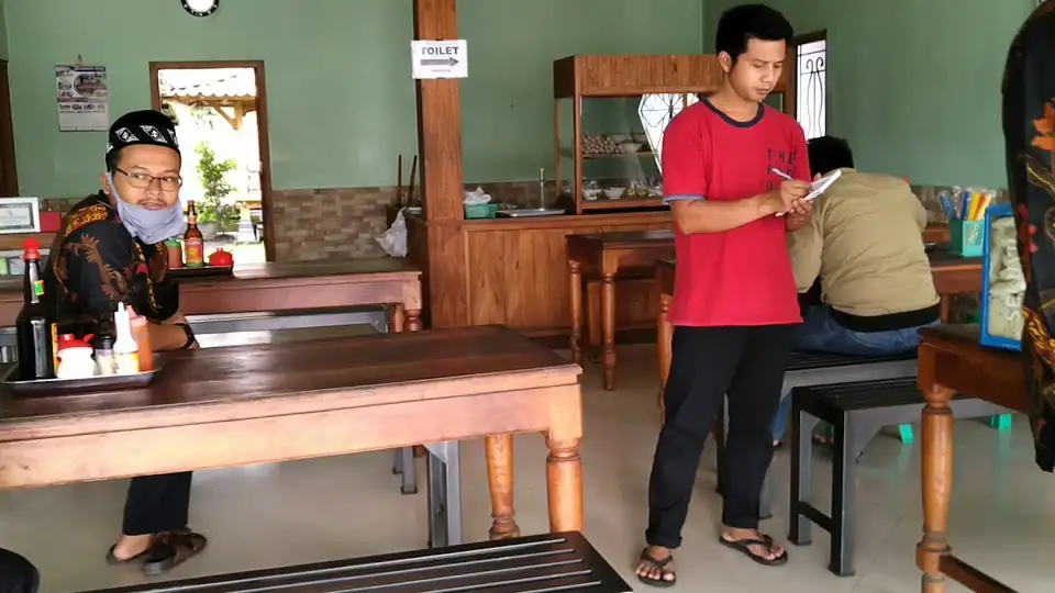 Bakso & Soto Pak Tejo Cabang Semen — foto 3