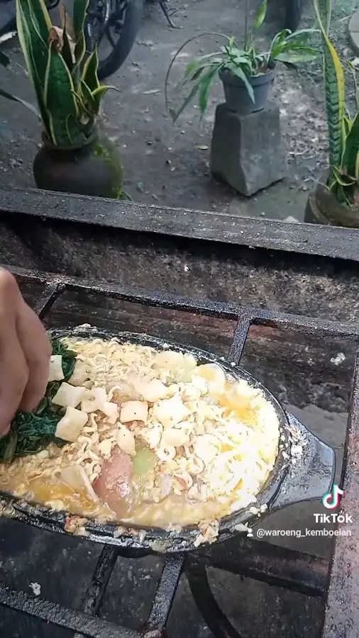 Waroeng Kemboelan — foto 3