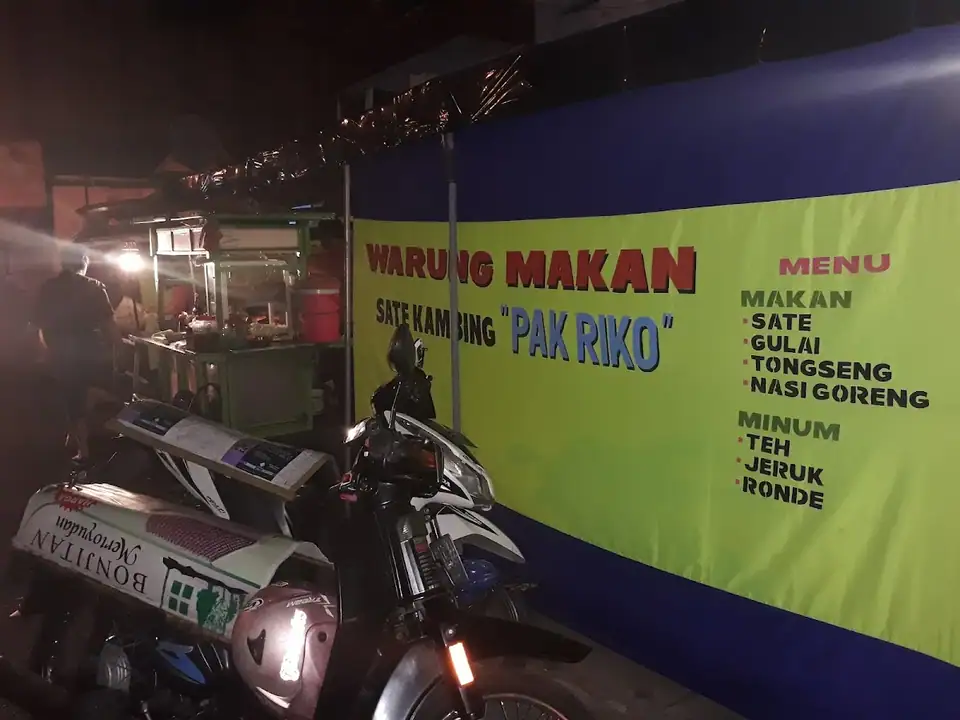 Sate Kambing Pak Riko "Lima Saudara"