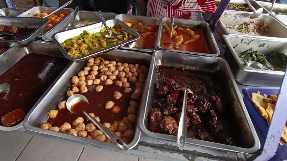 Warung Makan Madonna(d.h Bubur Koyor Karet) — foto 3