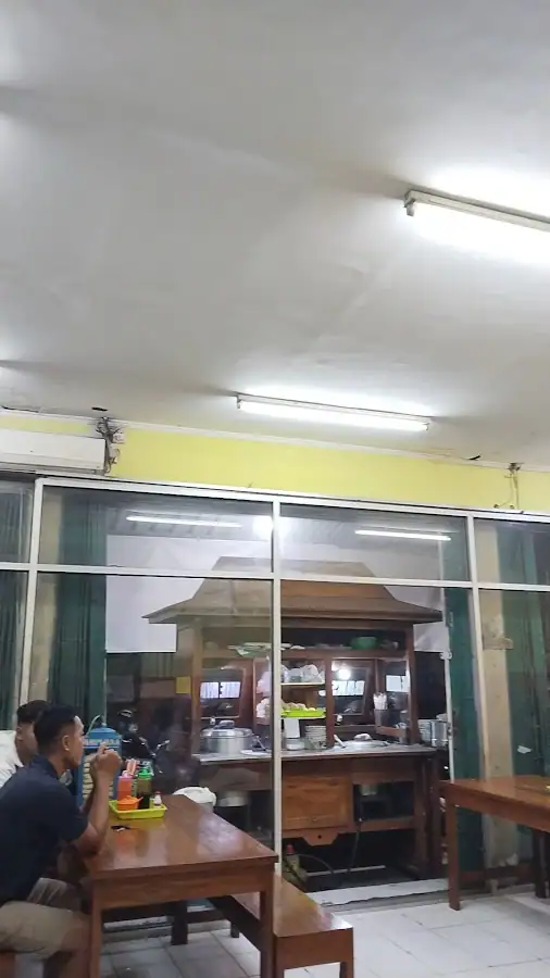 Mi Ayam & Baso Urat "Pak Bakrin" — foto 3